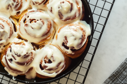  Zimtschnecken mit Frischkäse-Frosting