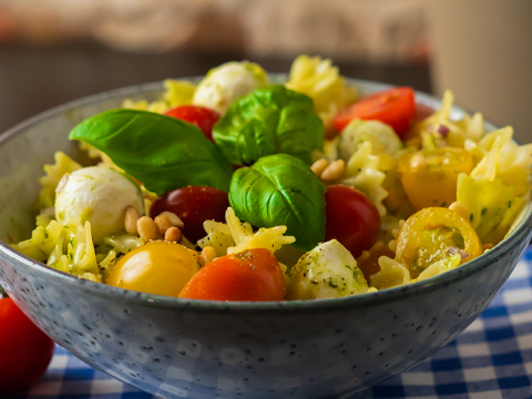 Kalter Picknick-Pasta Salat