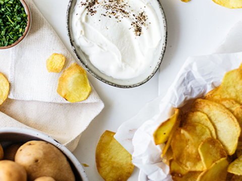 Kartoffelchips mit Sour Cream Teaser